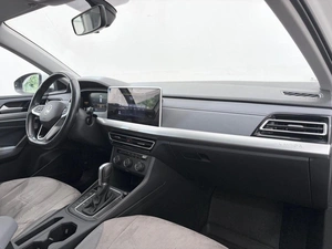 Седан Volkswagen Lavida 2022 года, 2625000 рублей, Орёл