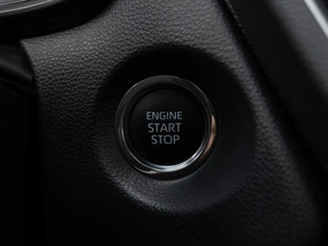 Внедорожник Toyota Corolla Cross 2024 года, 3210000 рублей, Краснодар