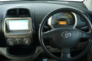 Хетчбэк Toyota Passo 2009 года, 629000 рублей, Омск