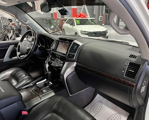 Внедорожник Toyota Land Cruiser 2012 года, 4177000 рублей, Красноярск