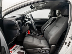 Седан Toyota Corolla 2013 года, 1175000 рублей, Красноярск