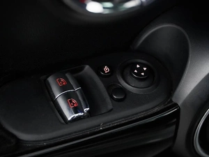 Хетчбэк MINI John Cooper Works 2019 года, 2999033 рублей, Москва