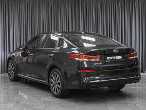 Седан Kia Optima 2019 года, 2049000 рублей, Тюмень