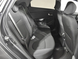 Седан Kia Rio 2015 года, 875200 рублей, Казань
