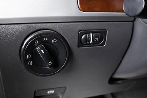 Внедорожник Volkswagen Touareg 2007 года, 999000 рублей, Пермь