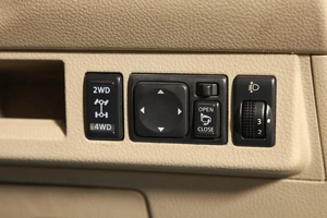 Хетчбэк Nissan Tiida Latio 2009 года, 689000 рублей, Новосибирск