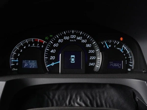 Седан Toyota Camry 2014 года, 1999000 рублей, Красный Пахарь