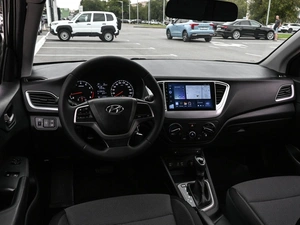 Седан Hyundai Solaris 2018 года, 1099000 рублей, Волгоград