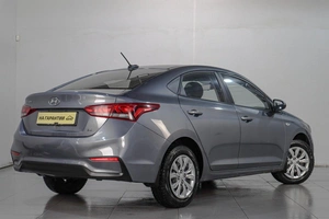 Седан Hyundai Solaris 2018 года, 1169000 рублей, Челябинск