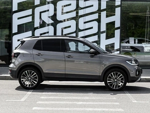 Внедорожник Volkswagen T-Cross 2020 года, 1519000 рублей, Волгоград