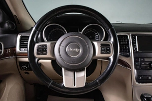 Внедорожник Jeep Grand Cherokee 2011 года, 2039000 рублей, Сургут