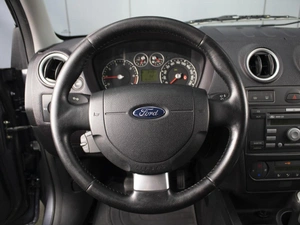 Хетчбэк Ford Fusion 2006 года, 450000 рублей, Омск