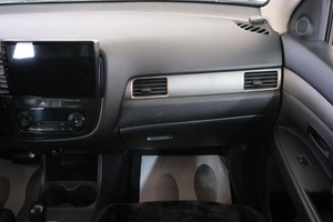 Внедорожник Mitsubishi Outlander 2014 года, 1499000 рублей, Омск