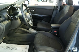 Седан Kia Rio 2014 года, 1319000 рублей, Омск