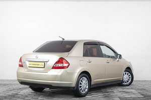 Седан Nissan Tiida Latio 2009 года, 549000 рублей, Кемерово