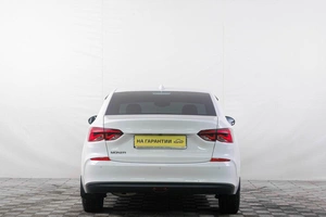 Седан Chevrolet Monza 2021 года, 1699000 рублей, Кемерово