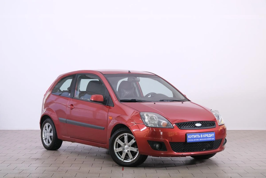 Хетчбэк Ford Fiesta 2008 года, 569000 рублей, Омск