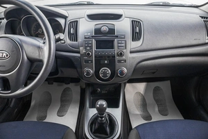 Седан Kia Cerato 2010 года, 749000 рублей, Барнаул