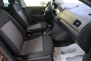 Седан Volkswagen Polo 2014 года, 859000 рублей, Омск