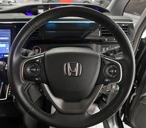 Минивэн Honda Stepwgn Spada 2018 года, 1997000 рублей, Красноярск