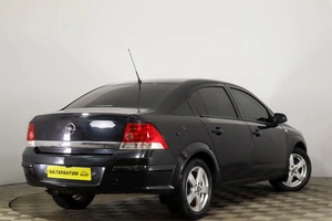 Седан Opel Astra 2010 года, 529000 рублей, Пермь
