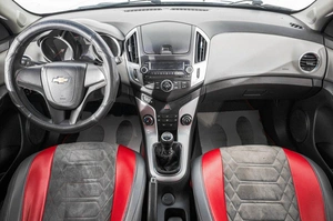 Хетчбэк Chevrolet Cruze 2012 года, 759000 рублей, Барнаул