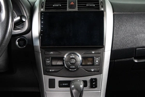 Седан Toyota Corolla 2011 года, 1199000 рублей, Сургут