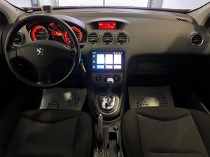 Хетчбэк Peugeot 308 2011 года, 529000 рублей, Красноярск