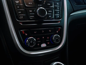 Внедорожник Opel Mokka 2013 года, 990000 рублей, Красноярск