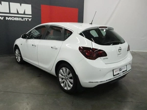 Хэтчбек Opel Astra 2012 года, 990000 рублей, Курск