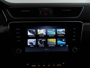 Лифтбек Skoda Superb 2021 года, 2227077 рублей, Москва