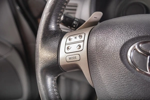 Хетчбэк Toyota Auris 2007 года, 699000 рублей, Томск