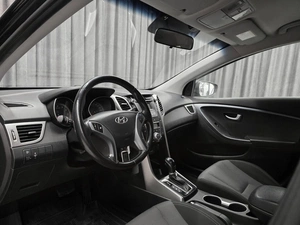 Хетчбэк Hyundai i30 2013 года, 825000 рублей, Красноярск