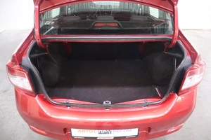 Седан Renault Logan 2015 года, 955000 рублей, Брянск