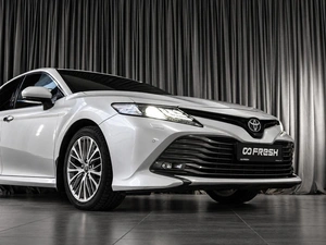 Седан Toyota Camry 2018 года, 2839000 рублей, Тюмень
