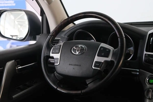 Внедорожник Toyota Land Cruiser 2013 года, 5099000 рублей, Омск