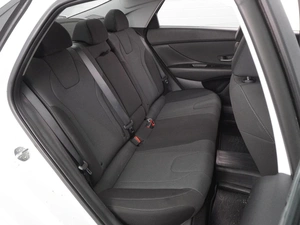 Седан Hyundai Elantra 2022 года, 1999000 рублей, Воронеж