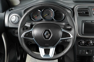 Седан Renault Logan Stepway 2022 года, 1229000 рублей, Тюмень