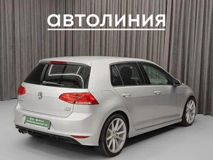 Хетчбэк Volkswagen Golf 2013 года, 1185000 рублей, Красноярск