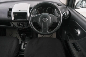 Хетчбэк Nissan Note 2010 года, 619000 рублей, Красноярск