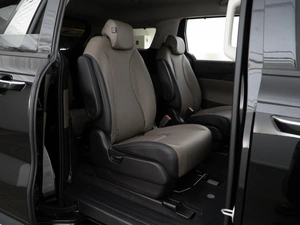 Минивэн Kia Carnival 2025 года, 6254999 рублей, Москва