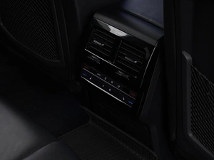 Внедорожник Volkswagen Touareg 2023 года, 8149077 рублей, Москва