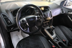 Хетчбэк Ford Focus 2012 года, 719000 рублей, Омск