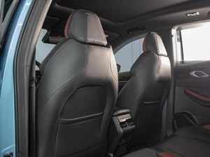 Внедорожник Geely Coolray 2023 года, 2190000 рублей, Омск