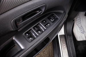 Внедорожник Mitsubishi Outlander 2017 года, 1859000 рублей, Пермь