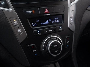 Внедорожник Hyundai Santa Fe 2015 года, 2560000 рублей, Краснодар