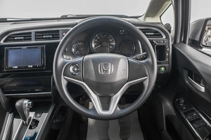 Универсал Honda Shuttle 2015 года, 1249000 рублей, Барнаул