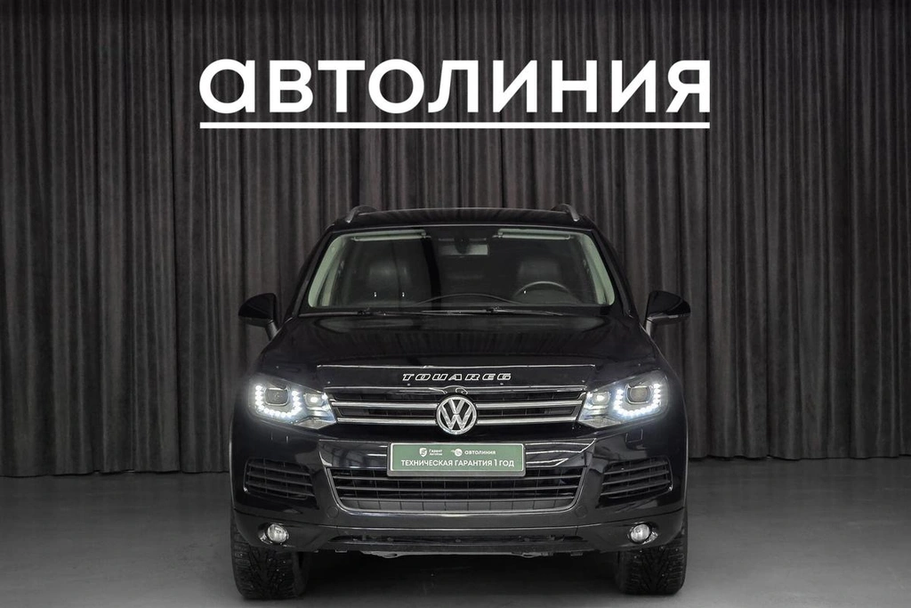 Внедорожник Volkswagen Touareg 2012 года, 1990000 рублей, Красноярск