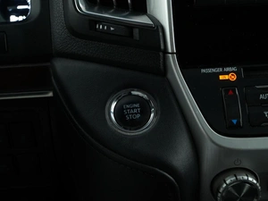Внедорожник Toyota Land Cruiser 2016 года, 4949700 рублей, Москва