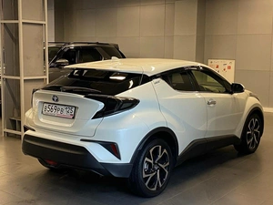 Внедорожник Toyota C-HR 2017 года, 1897000 рублей, Красноярск